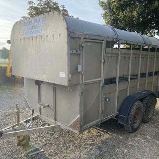 GRAHAM EDWARDS TWIN AXLE LIVESTOCK TRAILER