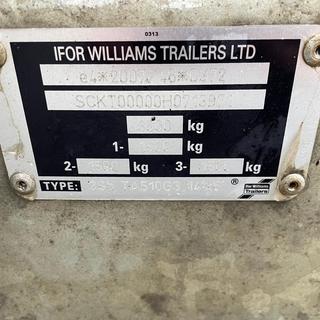  IFOR WILLIAMS 14FT TRIAXLE LIVESTOCK TRAILER