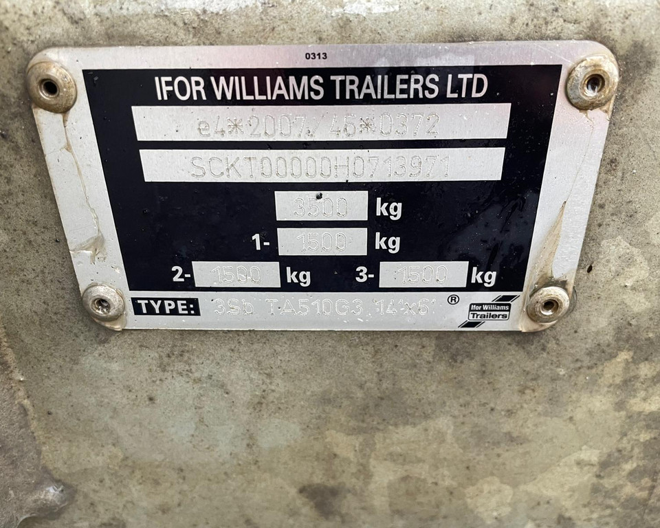  IFOR WILLIAMS 14FT TRIAXLE LIVESTOCK TRAILER