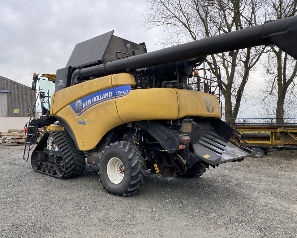 New Holland Cr890 T4b Eu Combine Harvester New Holland Dealer In