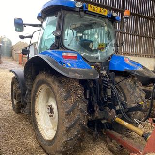 NEW HOLLAND T6020 TRACTOR