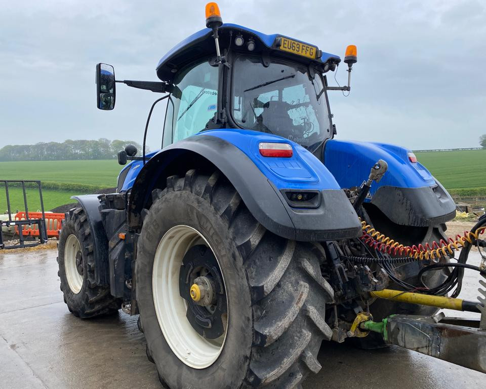 NEW HOLLAND T7.315HD TRACTOR