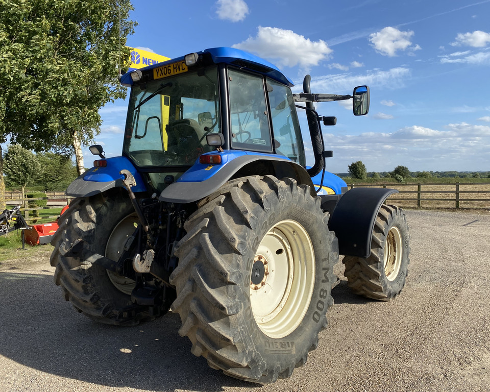 NEW HOLLAND TM155 TRACTOR