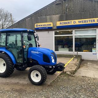 NEW HOLLAND BOOMER 50 TRACTOR