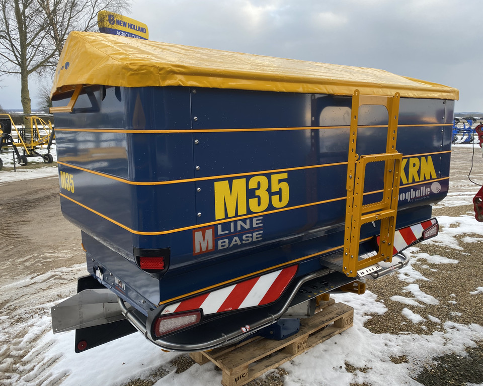 KRM M35W FERT SPREADER