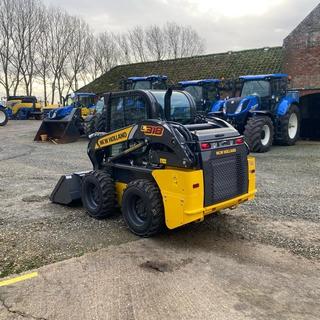 NEW HOLLAND L318 SKIDSTEER LOADER