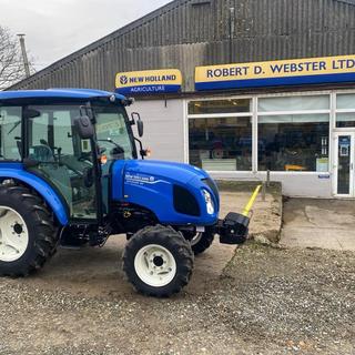 NEW HOLLAND BOOMER 55 CAB TRACTOR