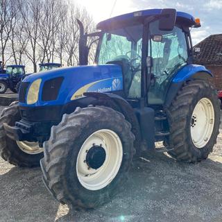 NEW HOLLAND TS115A TRACTOR