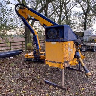  BOMFORD HAWK HEDGE CUTTER 