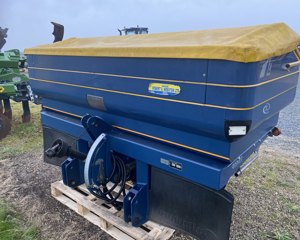 KRM M2 CALIBRATOR ICON FERTILISER SPREADER