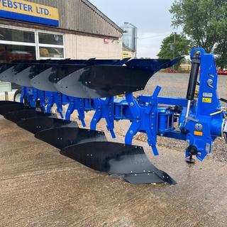 NEW HOLLAND PXVS5 PLOUGH