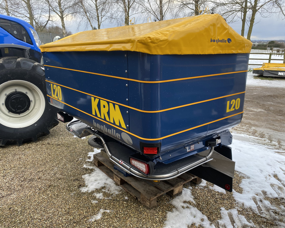 KRM L20 FERTILIZER SPREADER