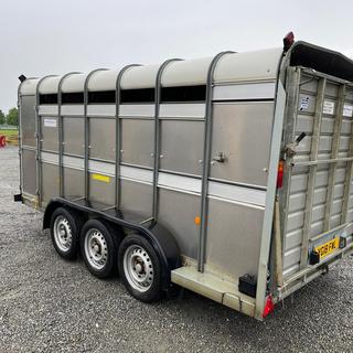  IFOR WILLIAMS 14FT TRIAXLE LIVESTOCK TRAILER