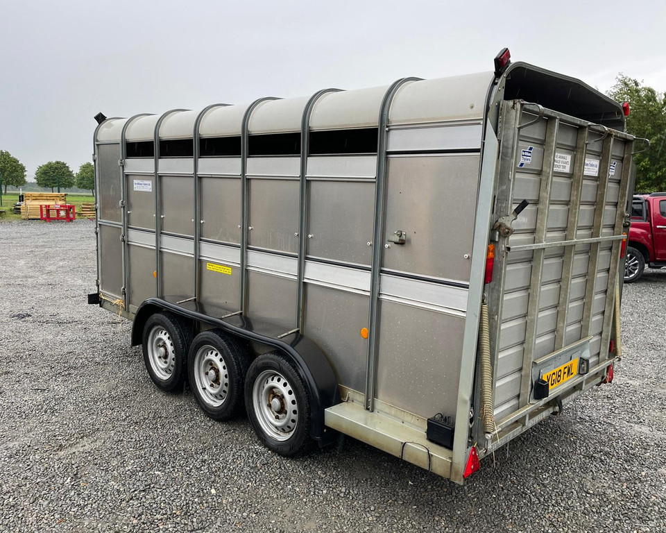 IFOR WILLIAMS 14FT TRIAXLE LIVESTOCK TRAILER | New Holland dealer in ...