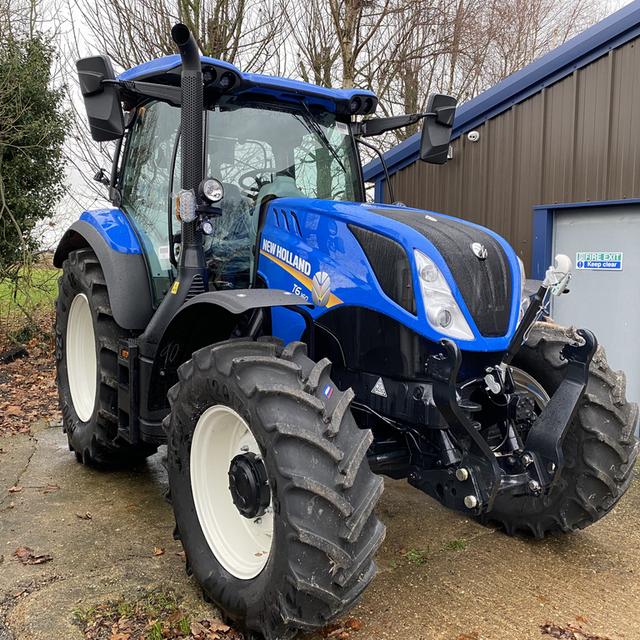 NEW HOLLAND T6.160 ELECTRO COMMAND TRACTOR