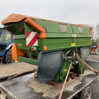 AMAZONE ZA-M3001 FERTILIZER SPREADER