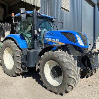 NEW HOLLAND T7.230 TRACTOR CLASSIC