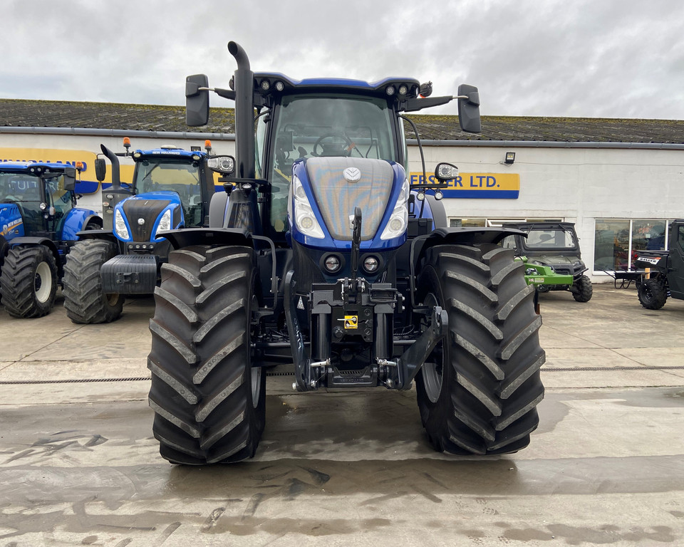 NEW HOLLAND T7.300 AC TRACTOR