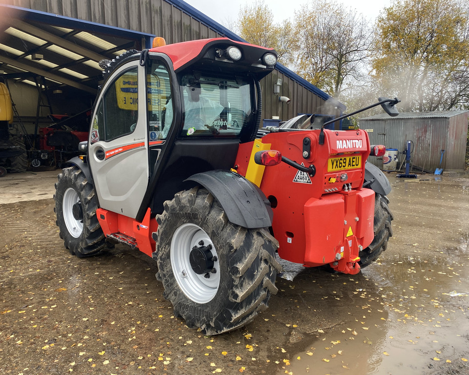 MANITOU MLT635-130PS TELEHANDLER