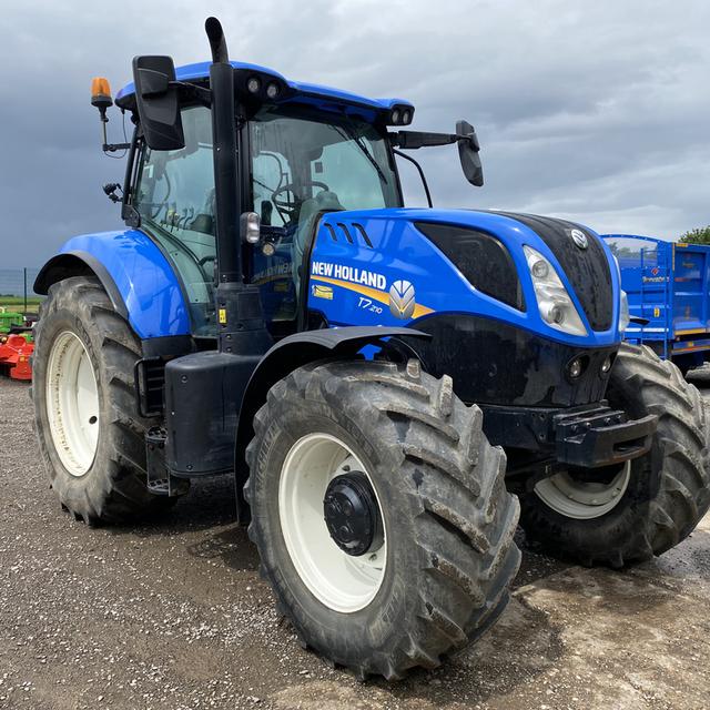NEW HOLLAND T7.210  CLASSIC 