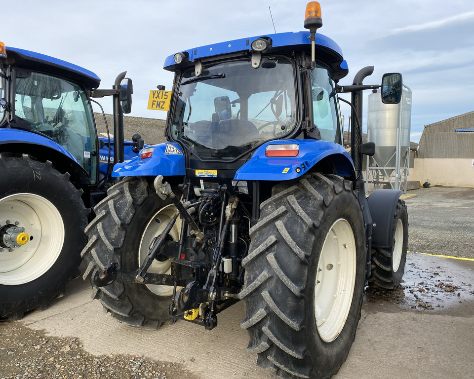 NEW HOLLAND T6.175 TRACTOR