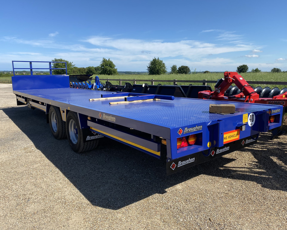 BROUGHAN 16T STRAW TRAILER