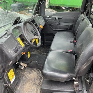 JOHN DEERE GATOR 865M